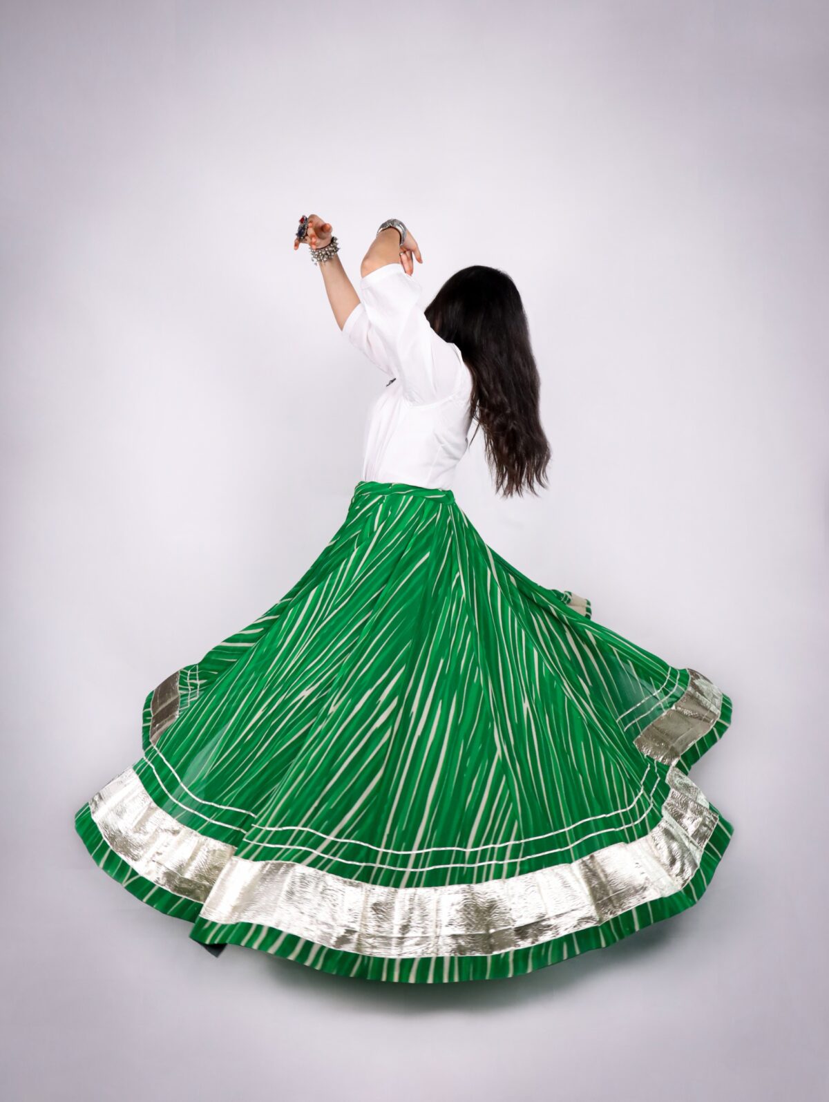 Lehariya Lehenga Skirt 8 Meter Flair Navratri - Green - Image 2